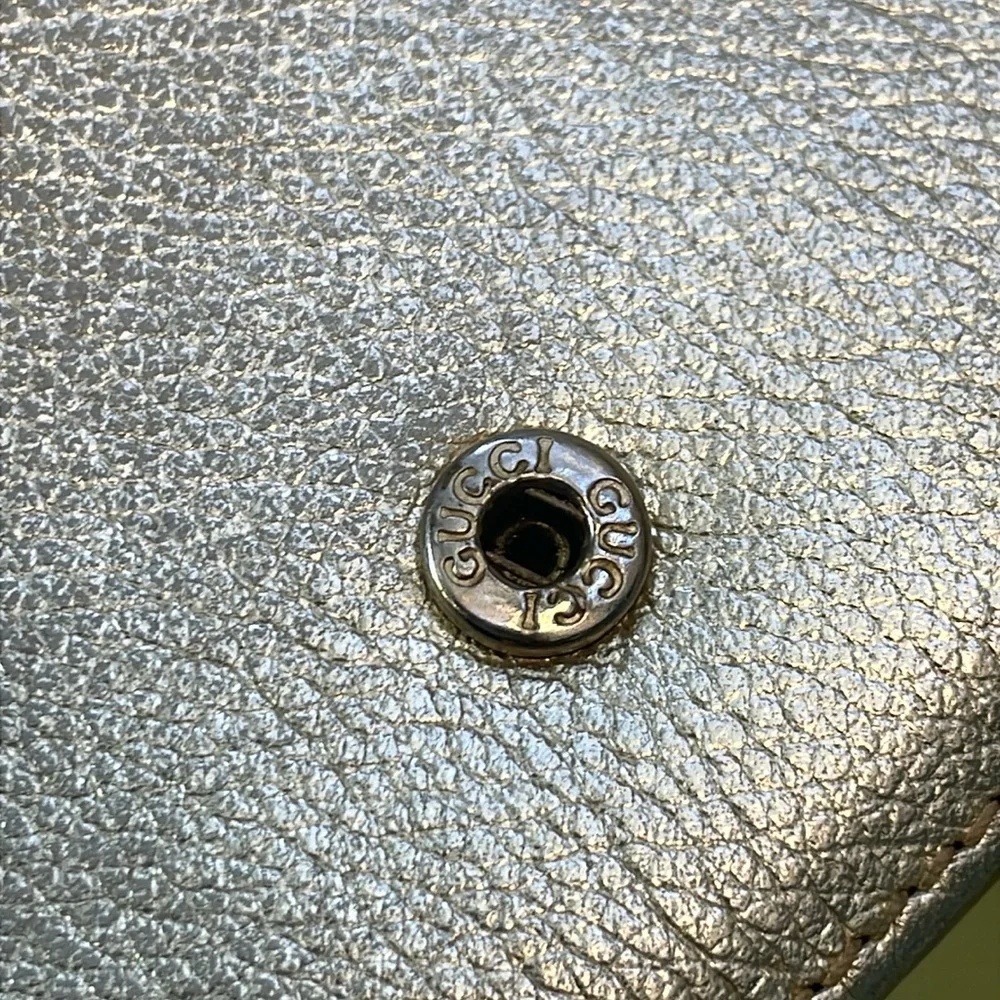 Large Vintage metallic gold Gucci pebbled leather wallet - Picture 12 of 12